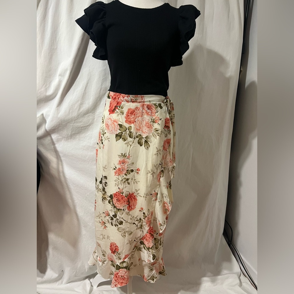 Nasty gal Floral Cream Skirt with free top